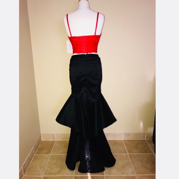 Ceci Two- Piece Prom Dress Long Mermaid Red/Black - Picture 3 of 7